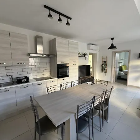 Apartman Calypso 1 Spacious With Mercury Tower View In Paceville Close To Nightlife