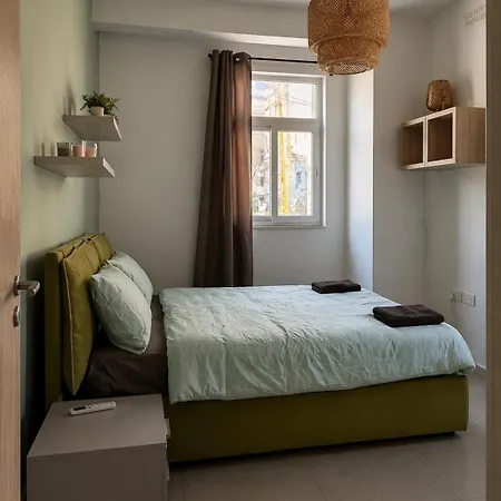 Calypso 1 Spacious With Mercury Tower View In Paceville Close To Nightlife Saint Julian's