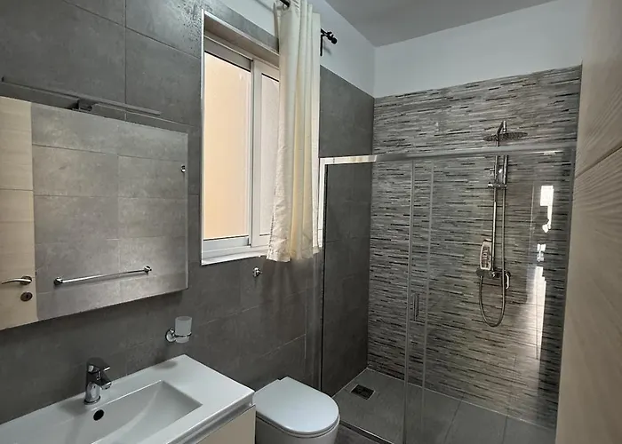 Calypso - 3br 2ba With Mercury View, Paceville Apartment