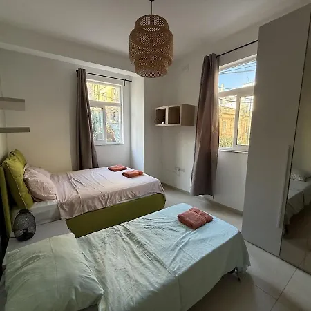 Calypso 1 Spacious With Mercury Tower View In Paceville Close To Nightlife Διαμέρισμα *